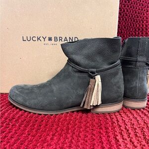 Lucky 🍀 Brand  Boots